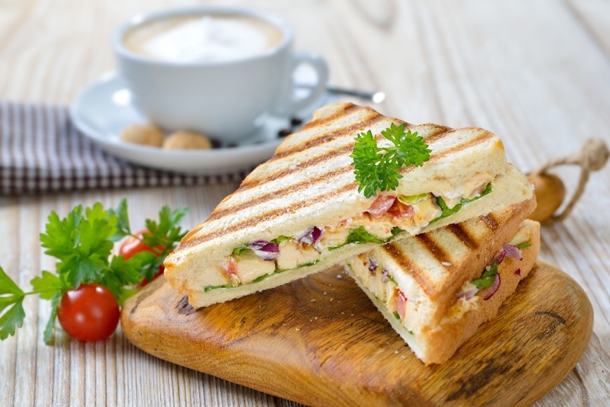 MERRYCHEF® LAUNCHES PATENTED PANINI PRESS 