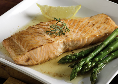 Salmon Fillet in Stock or White Wine